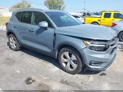 YV4162UK0N2763008 2022 VOLVO XC40