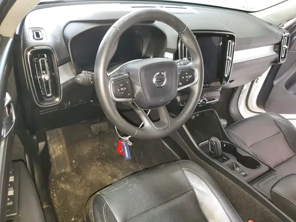 YV4162UK1K2047858 2019 VOLVO XC40 - Image 8