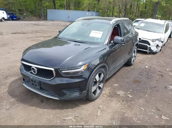 YV4162UK1K2052266 2019 VOLVO XC40 - Image 2
