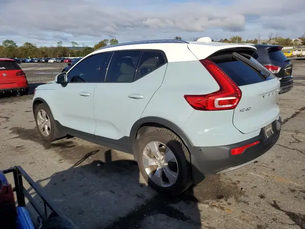 YV4162UK1K2132831 2019 VOLVO XC40 - Image 2
