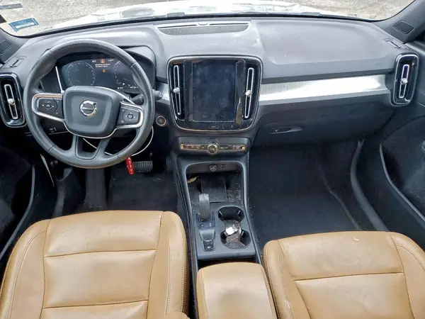 YV4162UK1K2139908 2019 VOLVO XC40 - Image 8
