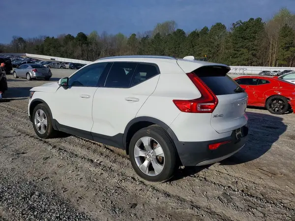 YV4162UK1K2151332 2019 VOLVO XC40 - Image 2