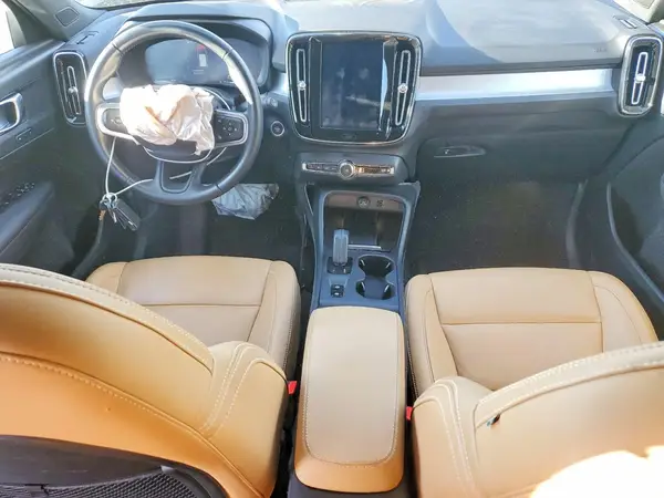 YV4162UK1K2151332 2019 VOLVO XC40 - Image 8