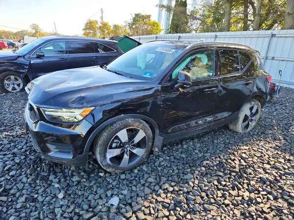 YV4162UK1L2264439 2020 VOLVO XC40 - Image 1