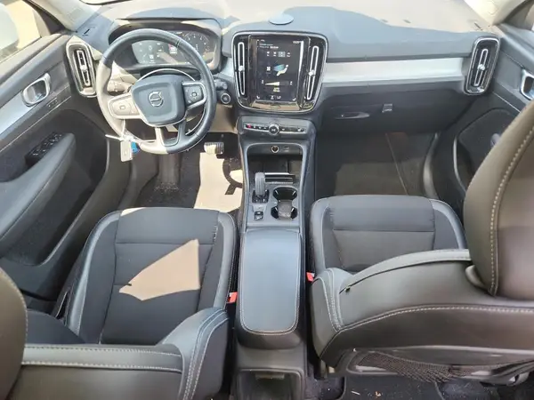 YV4162UK1L2266773 2020 VOLVO XC40 - Image 8