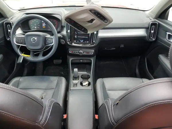 YV4162UK1L2267129 2020 VOLVO XC40 - Image 8