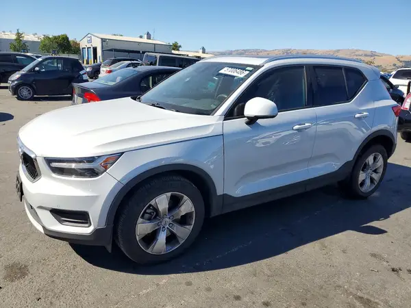 YV4162UK1L2276476 2020 VOLVO XC40 - Image 1