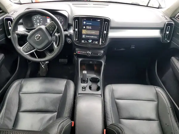 YV4162UK1L2283136 2020 VOLVO XC40 - Image 8