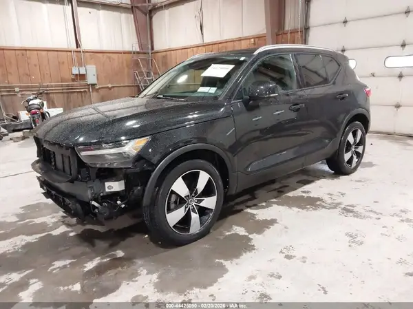 YV4162UK1L2346753 2020 VOLVO XC40 - Image 2