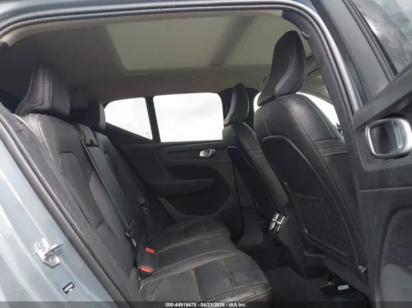YV4162UK1M2452296 2021 VOLVO XC40 - Image 8