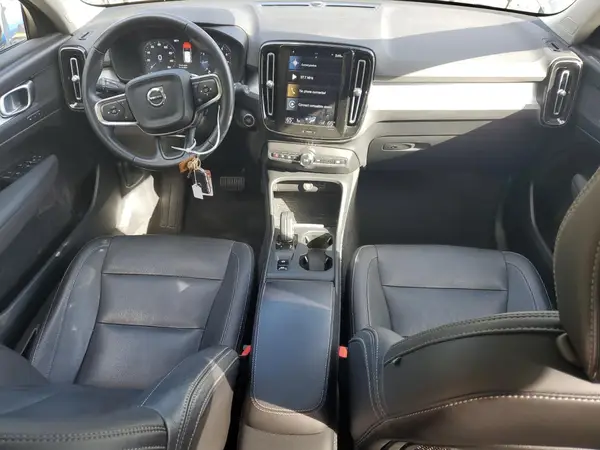 YV4162UK1M2471754 2021 VOLVO XC40 - Image 8