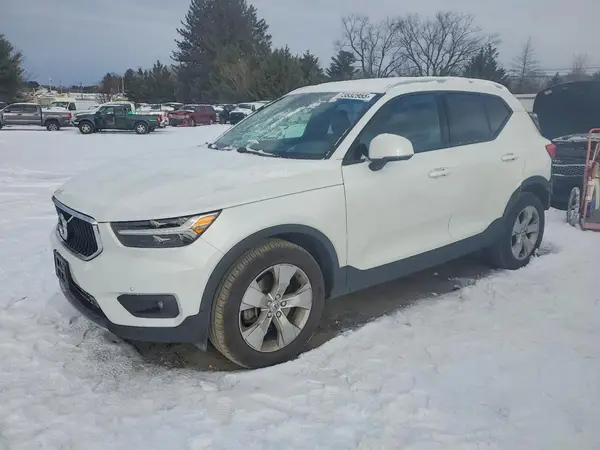 YV4162UK1M2478297 2021 VOLVO XC40 - Image 1
