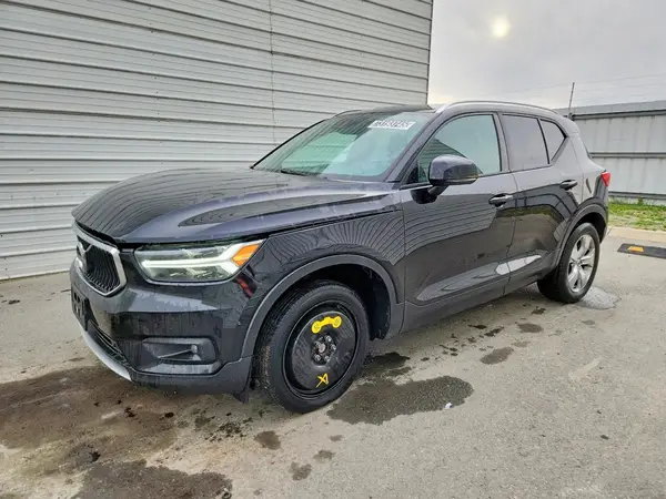 YV4162UK1M2599590 2021 VOLVO XC40 - Image 1