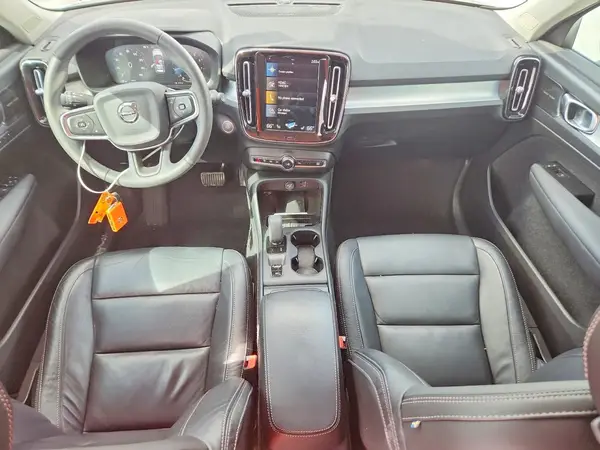 YV4162UK1N2760053 2022 VOLVO XC40 - Image 8