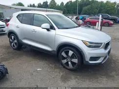 YV4162UK2K2047125 2019 VOLVO XC40