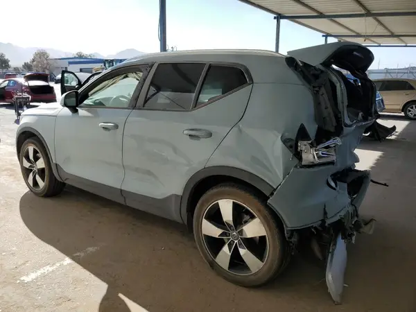 YV4162UK2K2051742 2019 VOLVO XC40 - Image 2