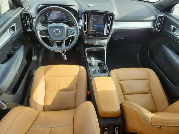YV4162UK2K2123314 2019 VOLVO XC40 - Image 8