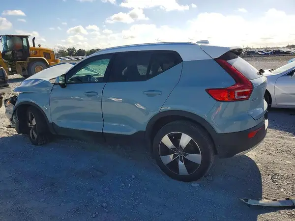 YV4162UK2K2127203 2019 VOLVO XC40 - Image 2
