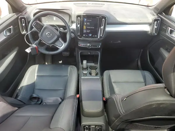 YV4162UK2L2253613 2020 VOLVO XC40 - Image 8