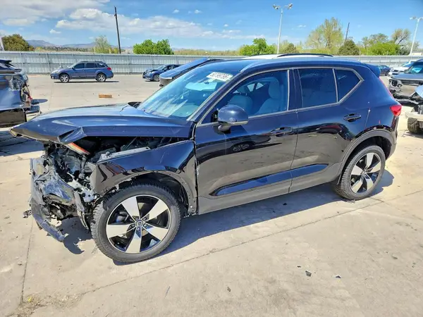 YV4162UK2L2292668 2020 VOLVO XC40 - Image 1