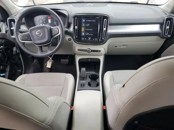 YV4162UK2L2301157 2020 VOLVO XC40 - Image 8