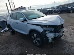 YV4162UK2M2409330 2021 VOLVO XC40
