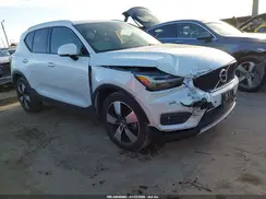 YV4162UK2M2421901 2021 VOLVO XC40
