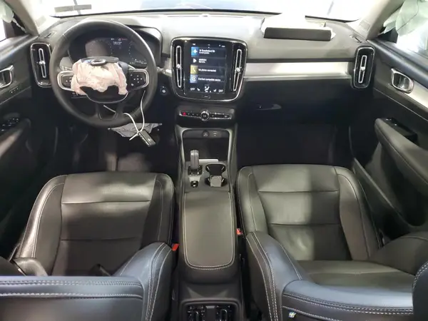 YV4162UK2M2452808 2021 VOLVO XC40 - Image 8