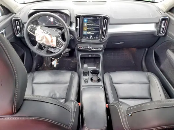 YV4162UK2N2668191 2022 VOLVO XC40 - Image 8