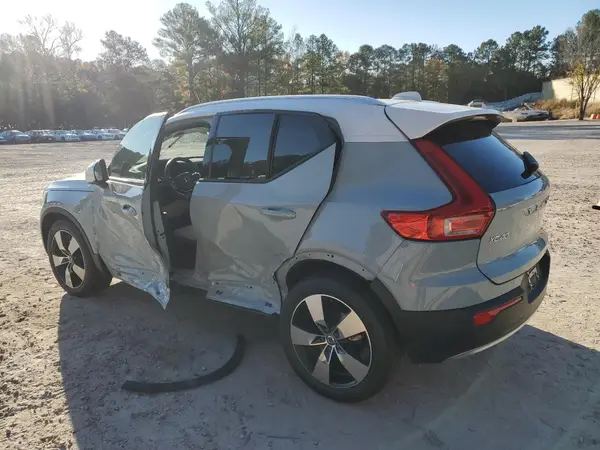 YV4162UK3K2054861 2019 VOLVO XC40 - Image 2