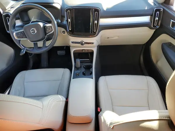 YV4162UK3K2054861 2019 VOLVO XC40 - Image 8