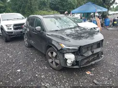 YV4162UK3K2087326 2019 VOLVO XC40