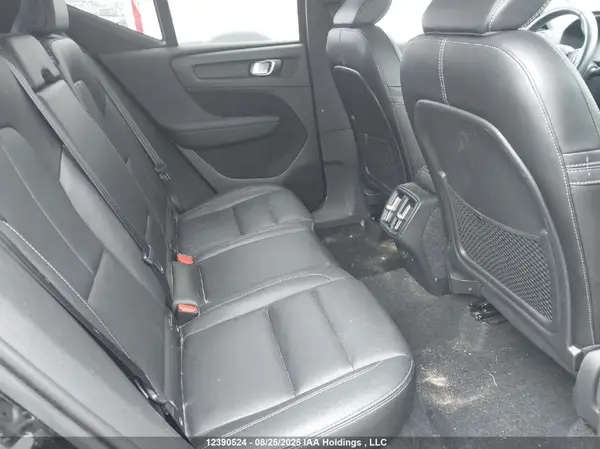 YV4162UK3K2092381 2019 VOLVO XC40 - Image 8
