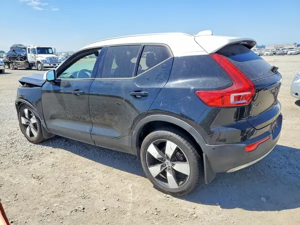YV4162UK3K2116209 2019 VOLVO XC40 - Image 2