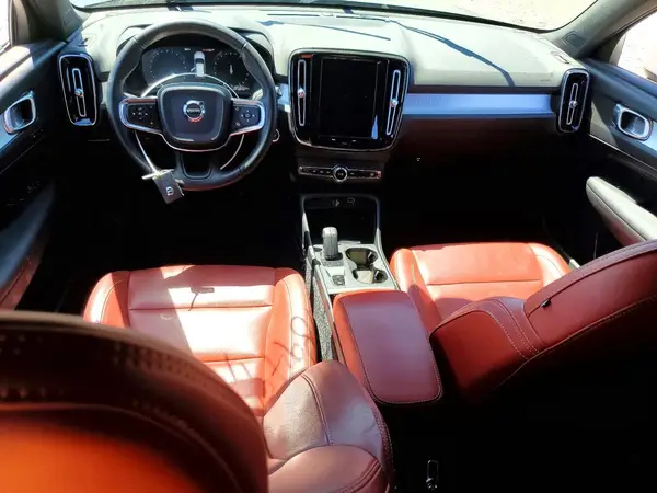 YV4162UK3K2116209 2019 VOLVO XC40 - Image 8