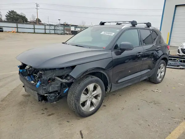 YV4162UK3K2118767 2019 VOLVO XC40 - Image 1