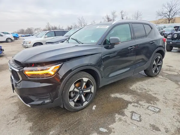 YV4162UK3L2277080 2020 VOLVO XC40 - Image 1