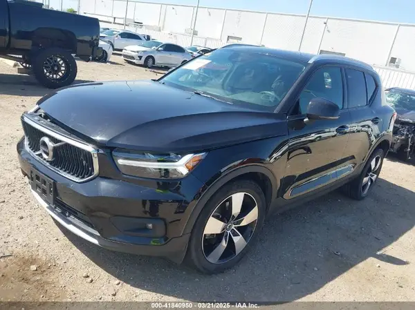 YV4162UK3M2415542 2021 VOLVO XC40 - Image 2