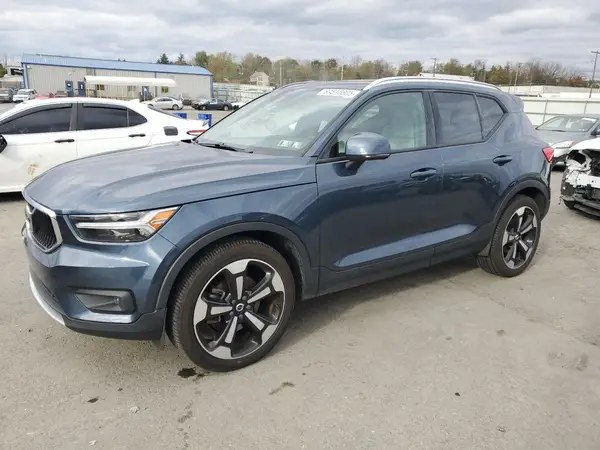 YV4162UK3M2421566 2021 VOLVO XC40 - Image 1