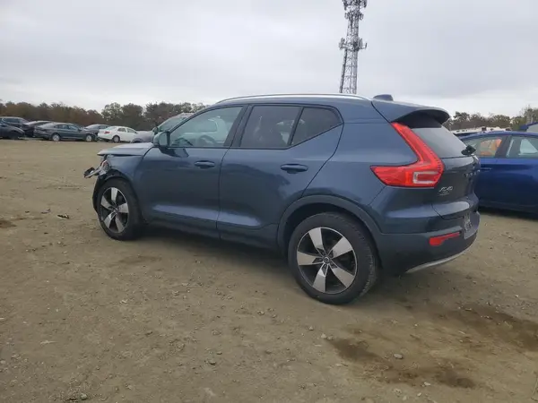 YV4162UK3N2652954 2022 VOLVO XC40 - Image 2