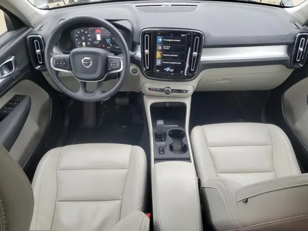 YV4162UK3N2652954 2022 VOLVO XC40 - Image 8