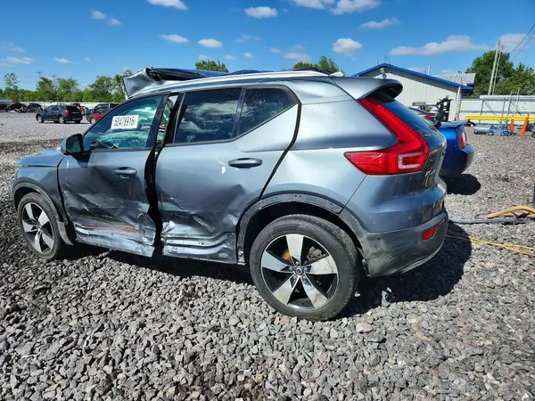 YV4162UK4K2048275 2019 VOLVO XC40 - Image 2