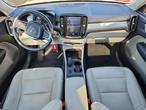 YV4162UK4K2108765 2019 VOLVO XC40 - Image 8
