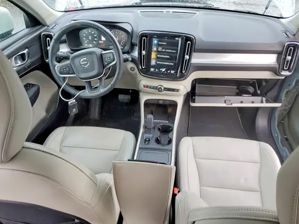 YV4162UK4K2140468 2019 VOLVO XC40 - Image 8