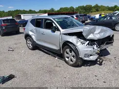YV4162UK4K2143323 2019 VOLVO XC40