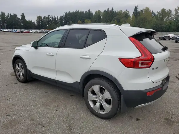 YV4162UK4L2185024 2020 VOLVO XC40 - Image 2