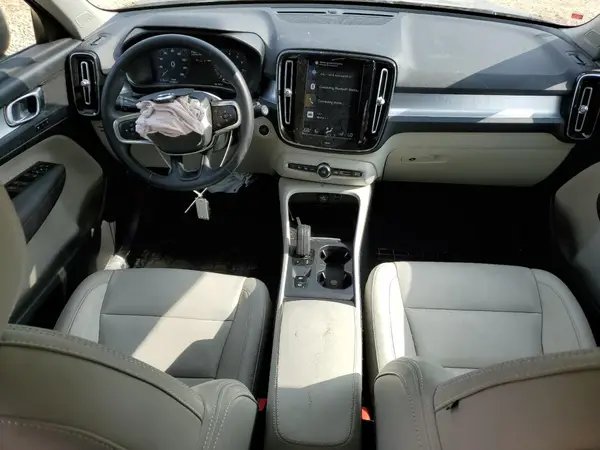 YV4162UK4M2425643 2021 VOLVO XC40 - Image 8