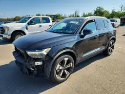 YV4162UK4N2667074 2022 VOLVO XC40