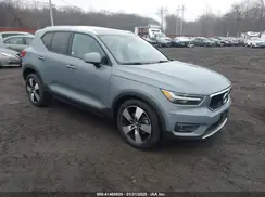 YV4162UK4N2742114 2022 VOLVO XC40