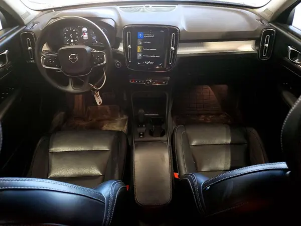 YV4162UK5K2047717 2019 VOLVO XC40 - Image 8